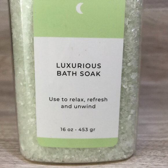 JOON X MOON WHITE TEA & ALOE Luxurious BATH Soak - Picture 2 of 4